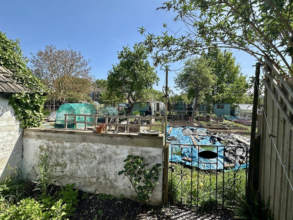 Allotments to rear