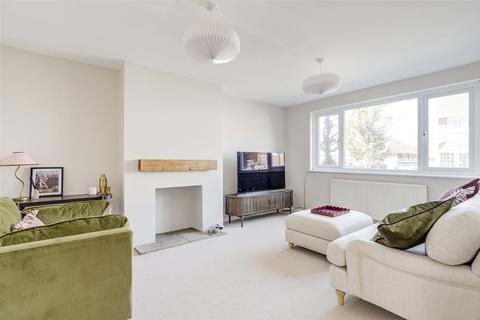 3 bedroom terraced house for sale, Herne Gardens, Rustington, BN16