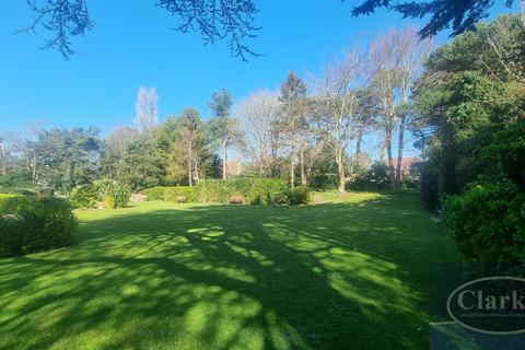 2 bedroom flat for sale, Bourne Pines, Bournemouth