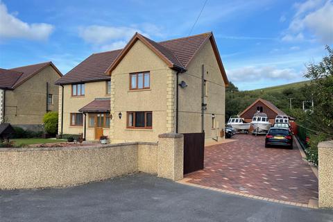 70 Lando Road, Pembrey, Burry Port, SA16 0YB