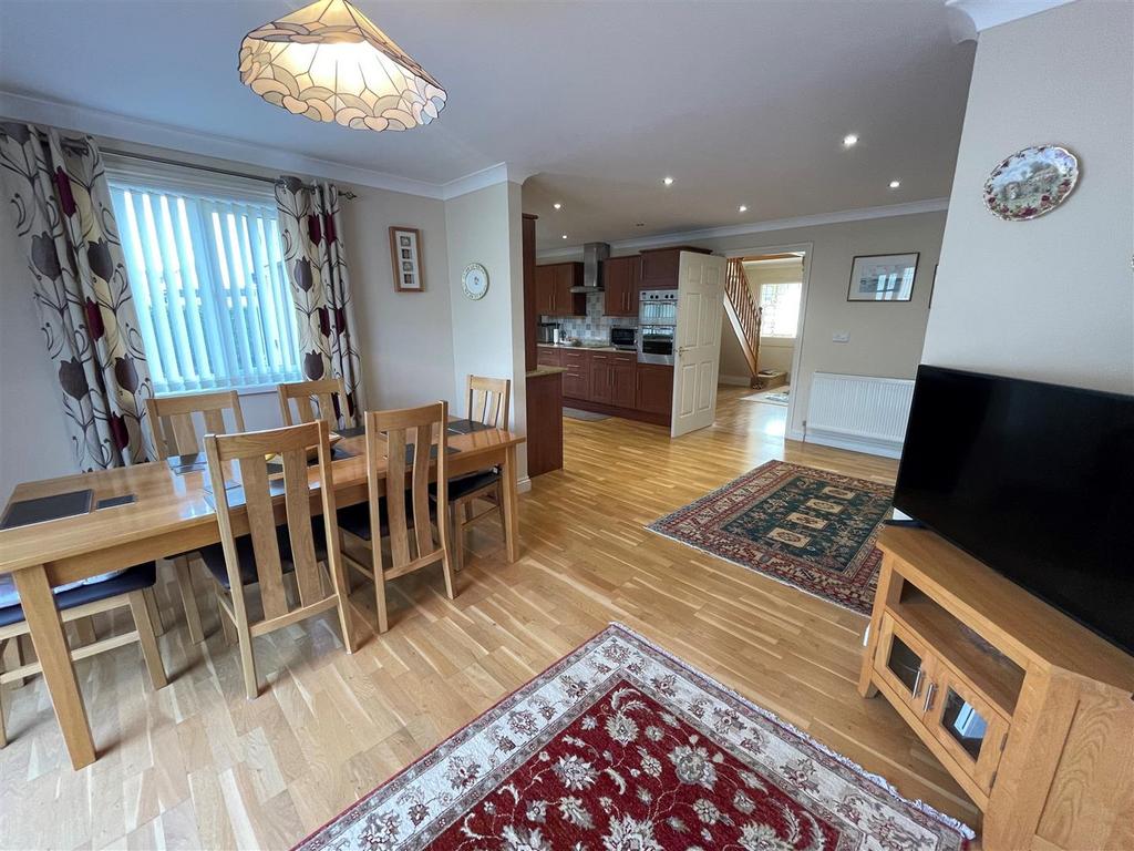 Breakfast Room