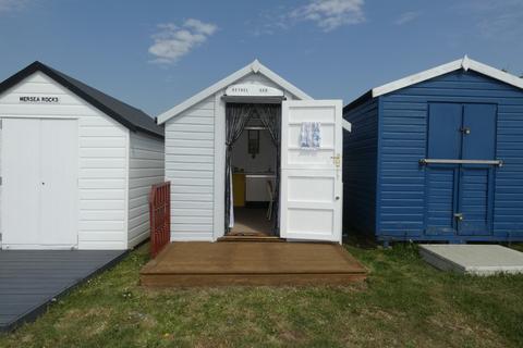 529 Beach Hut , CO5 8BP