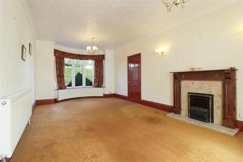 4 bedroom semi-detached house for sale, Huntley Road, High Storrs, S11