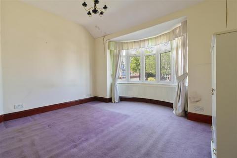 4 bedroom semi-detached house for sale, Huntley Road, High Storrs, S11