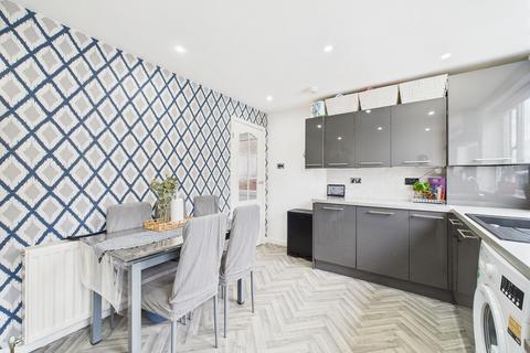 65 Bakerdale Road, Bakersfield, Nottingham, NG3 7GJ