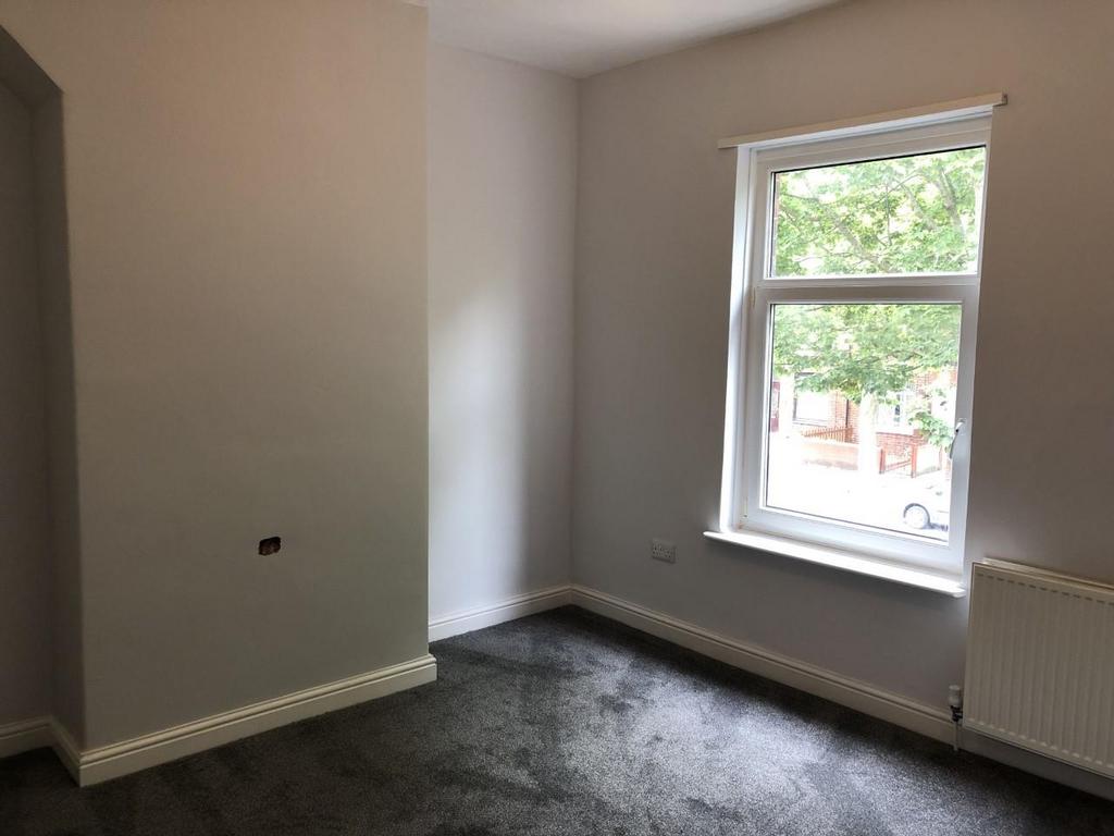 Front bedroom.jpg
