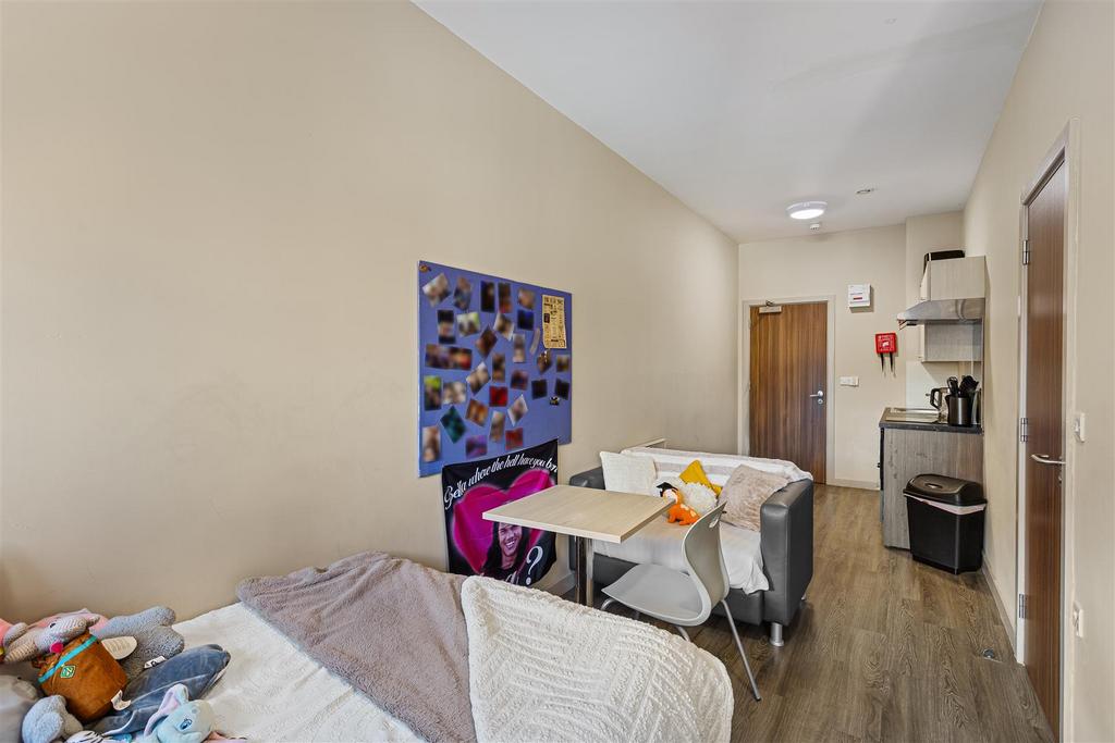 Flat 25 Rathmell Hall 16.jpg