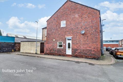 3 bed terraced house for rent in Walley Place, STOKE-ON-TRENT