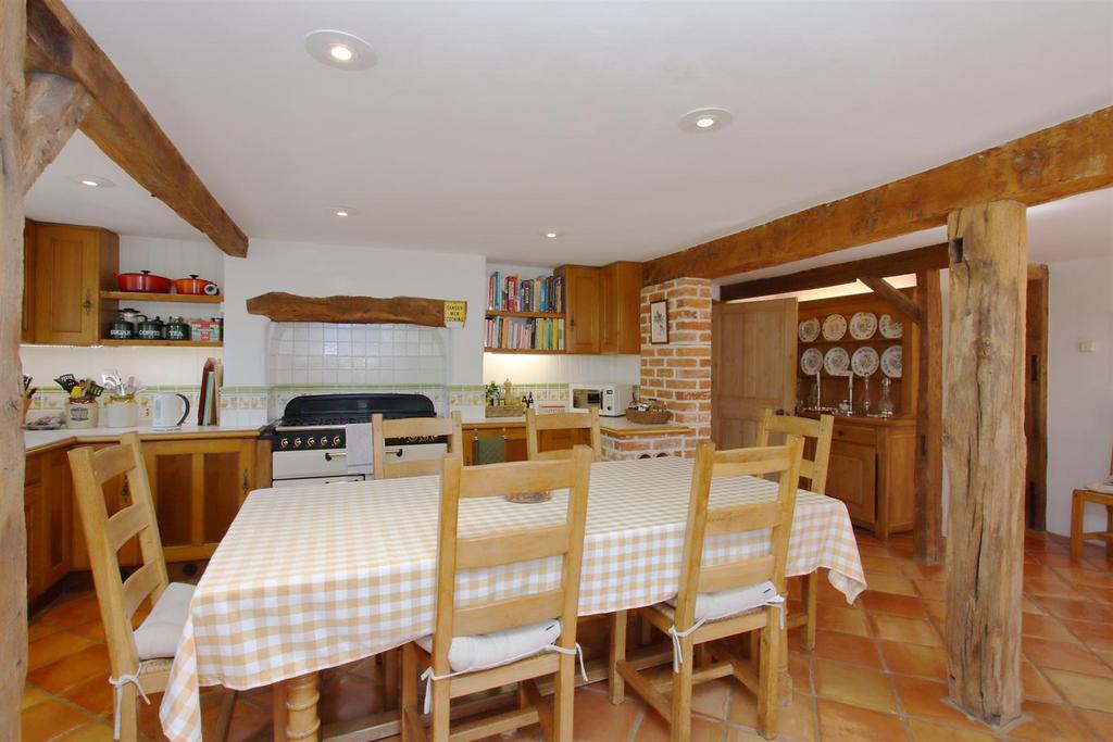 Yew tree farmhouse ph28.JPG