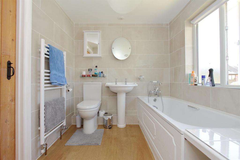 Yew tree farmhouse ph37.JPG