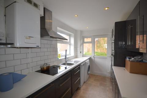 3 bedroom house to rent, Butely Road, Luton