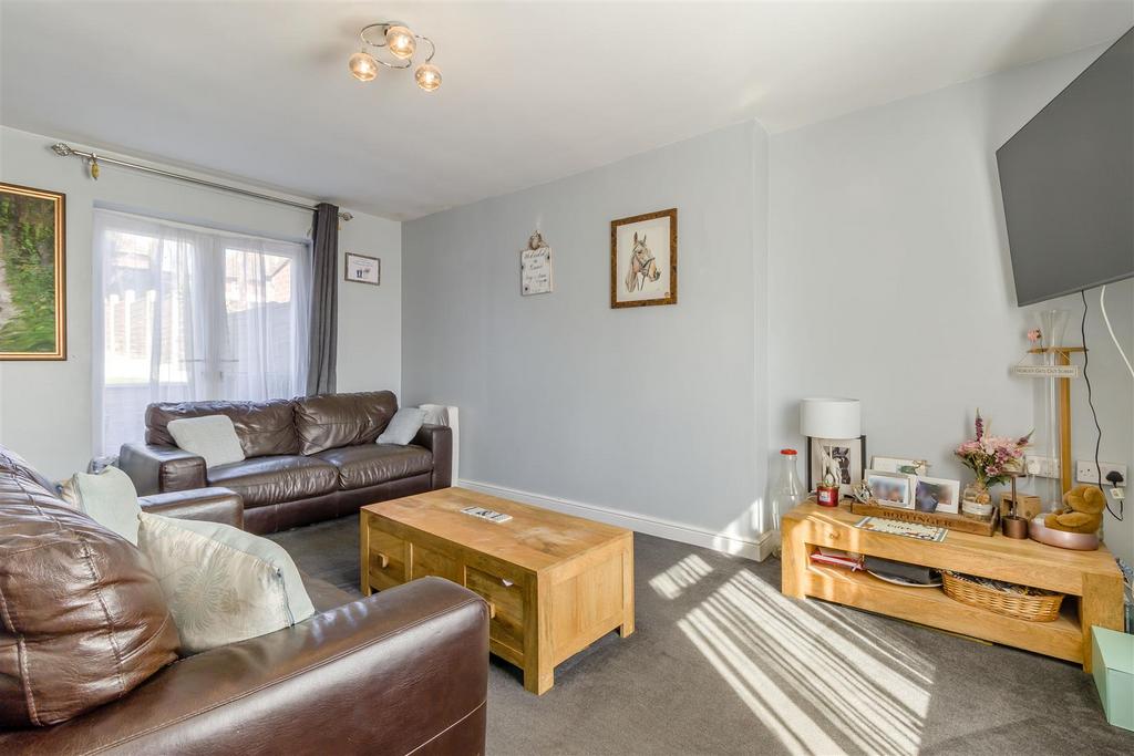 8647752-interior02.jpg