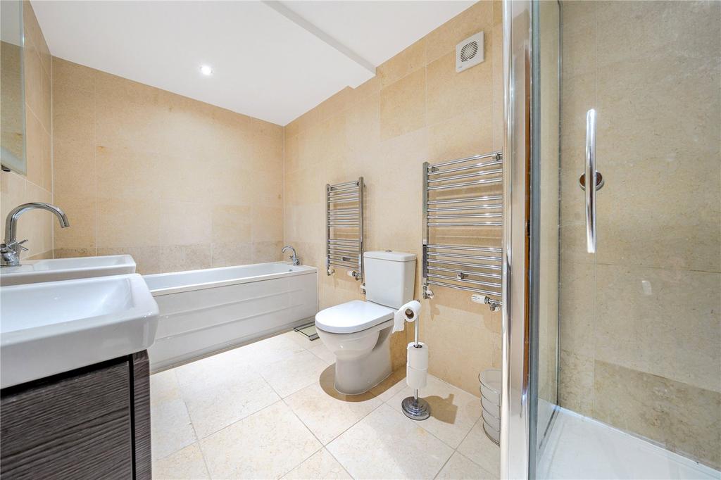 Principal Ensuite