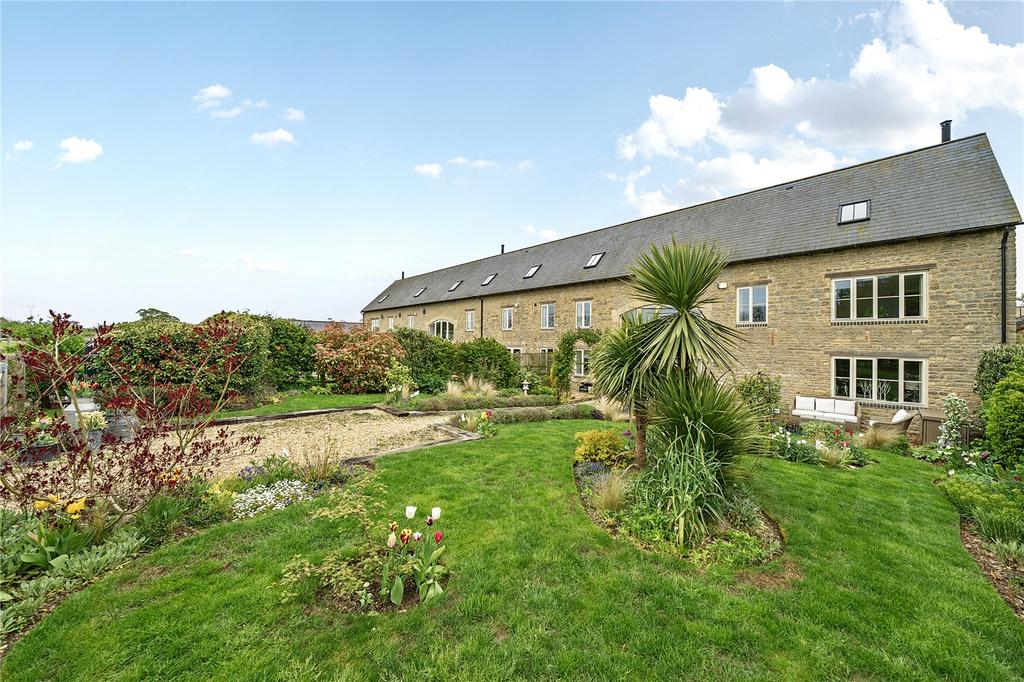 Garden To House
