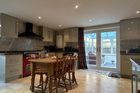 81 Alltygrug Road, Ystalyfera, Swansea, SA9 2AR