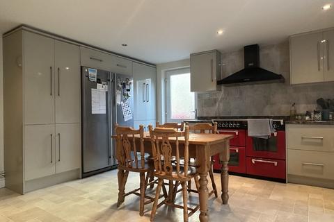 81 Alltygrug Road, Ystalyfera, Swansea, SA9 2AR