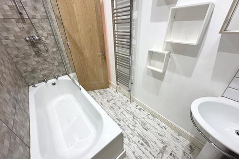 9 Brampton, Luddendenfoot, Halifax, HX2 6HR