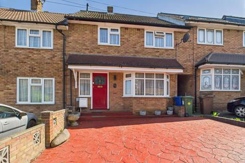 49 Cornwell Crescent, Stanford-le-hope, SS17 7DL