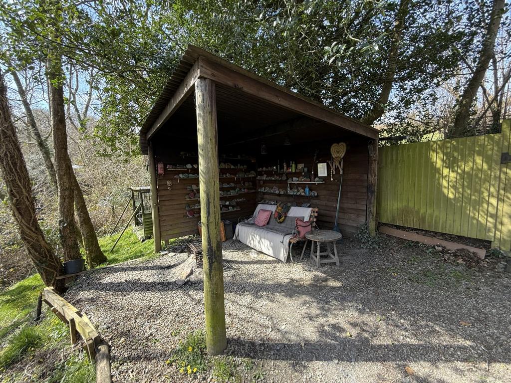 Covered outdoor area