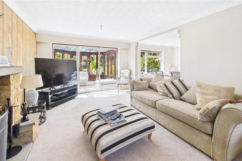 Ceris Castle Road, Woking, GU21 4ES