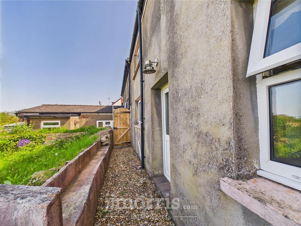 CAM02122 G0-PR0298-STILL036.jpg