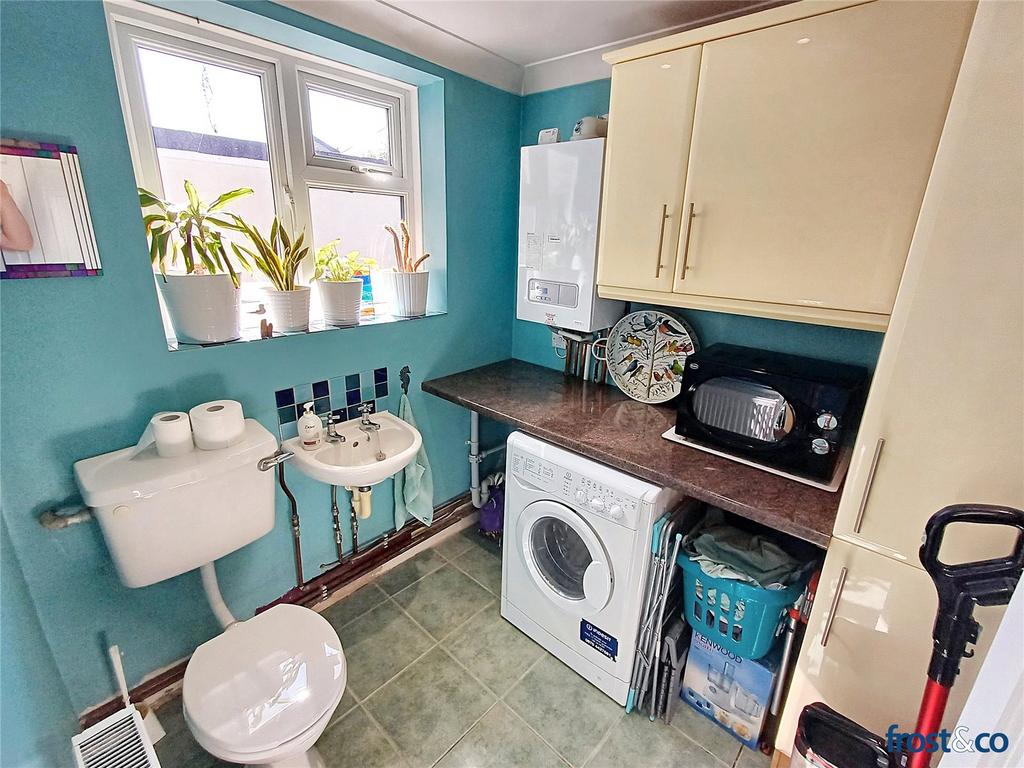 Cloakroom/Utility