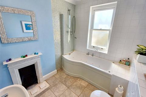 13 Carters Avenue, Poole, BH15 4JT