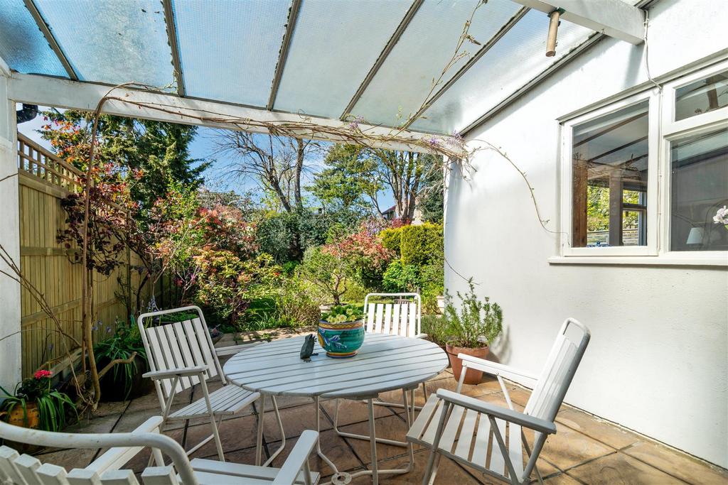 Eastbourne Road, W4 - FOR SALE