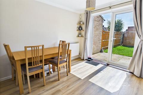 11 Angus Close, Chessington, KT9 2BW