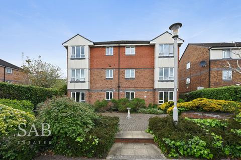 22 Hadfield Close, Southall, UB1 2XU