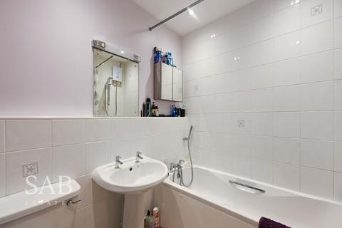 22 Hadfield Close, Southall, UB1 2XU