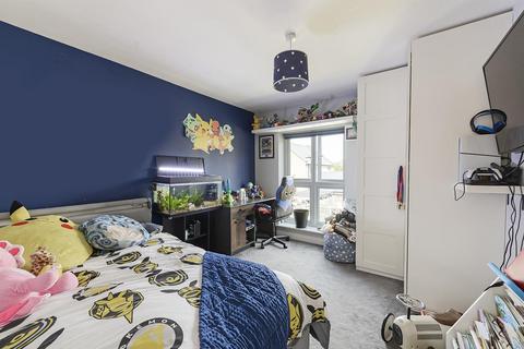 3 Baddlesmere Drive, Kings Hill, West Malling, ME19 4SG