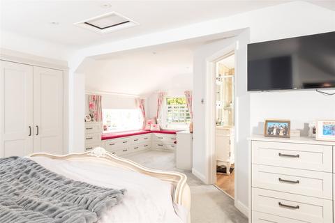 5 bedroom detached house for sale, Milton Road, Willen, Milton Keynes, Buckinghamshire, MK15