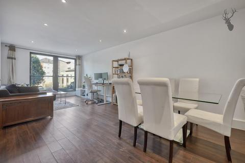 2 bedroom apartment for sale, Newton Court, Bow