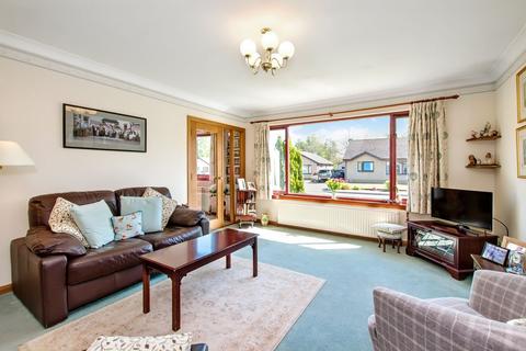 20 Almond Grove, Huntingtowerfield, Perth, PH1 3NA
