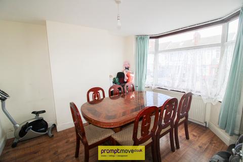 3 bedroom terraced house to rent, Runley Road Luton LU1 1TX