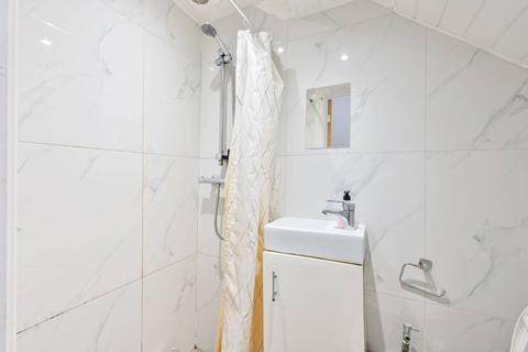 6 bedroom end of terrace house for sale, Mount Pleasant, Wembley, Middlesex HA0