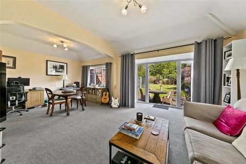 undefined, North Road, Kew, Surrey, TW9