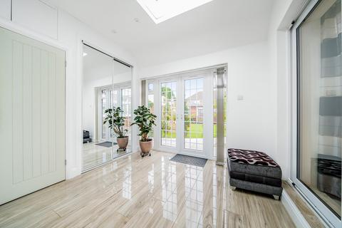 3 bedroom bungalow for sale, Oxford Road, Denham