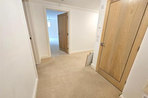2 bedroom apartment for sale, NO ONWARD CHAIN - Woodcroft, Crapstone