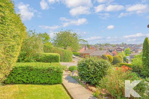 1 Glade Brow, Grotton, Oldham, OL4 4LW