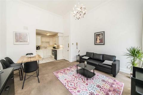 1 bedroom flat for sale, Lindsay Square, London SW1V