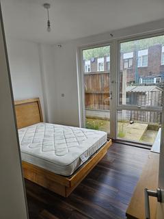 3 bedroom flat to rent, Heath Parade, Colindale, NW9