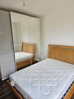 3 bedroom flat to rent, Heath Parade, Colindale, NW9