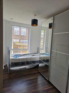 3 bedroom flat to rent, Heath Parade, Colindale, NW9