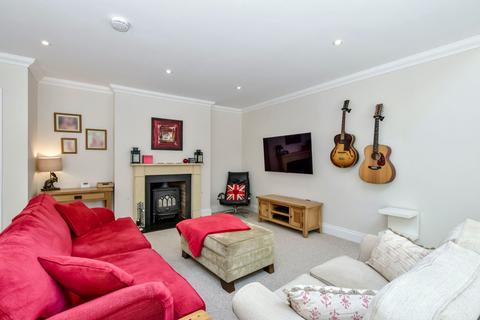 Toybox Common Lane, Kings Langley, WD4 8BL