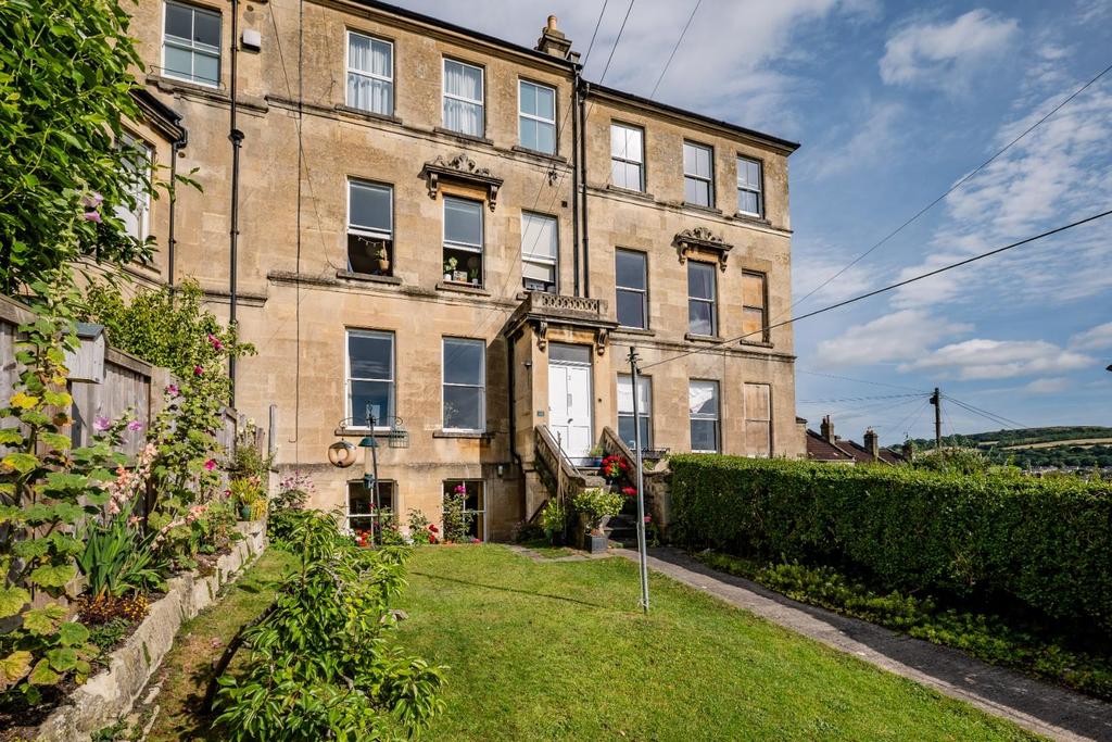 Garden Flat 2 Beaufort Villas BA1 6 LY-1.jpg