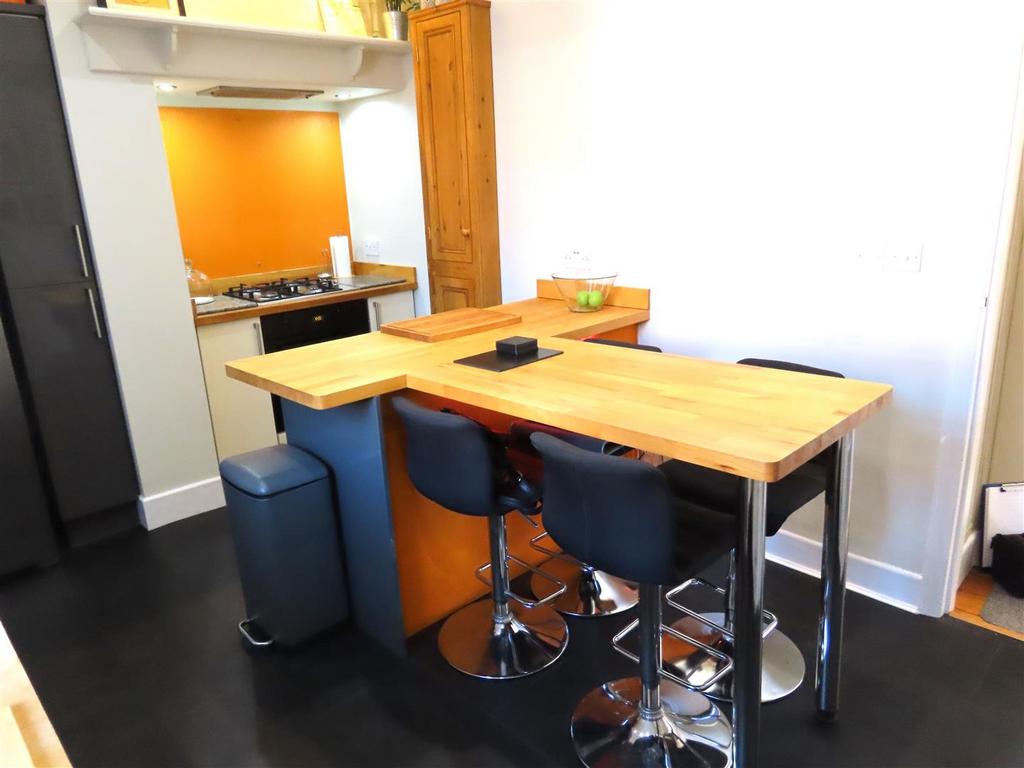 Additional kitchen image