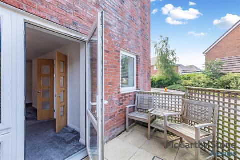 1 bedroom apartment for sale, Crocus Court, Station Road, Poulton-Le-Fylde, FY6 7XJ