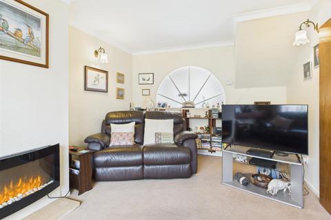 undefined, Compton Close, Kinver
